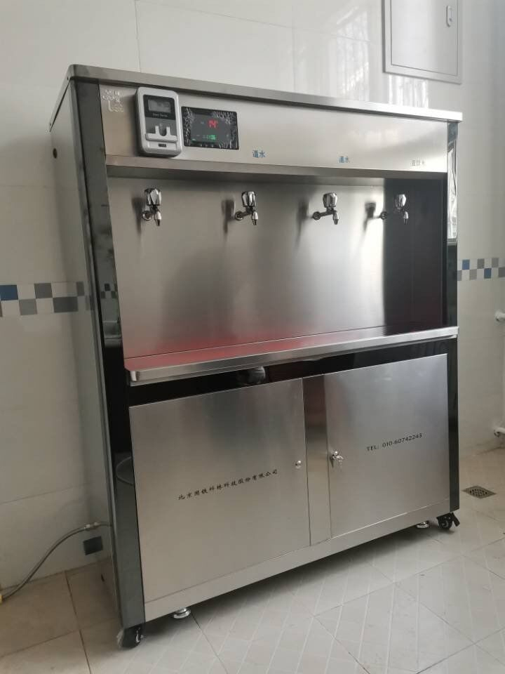 校園刷卡直飲水機，讓師生喝上了健康安全的直飲水