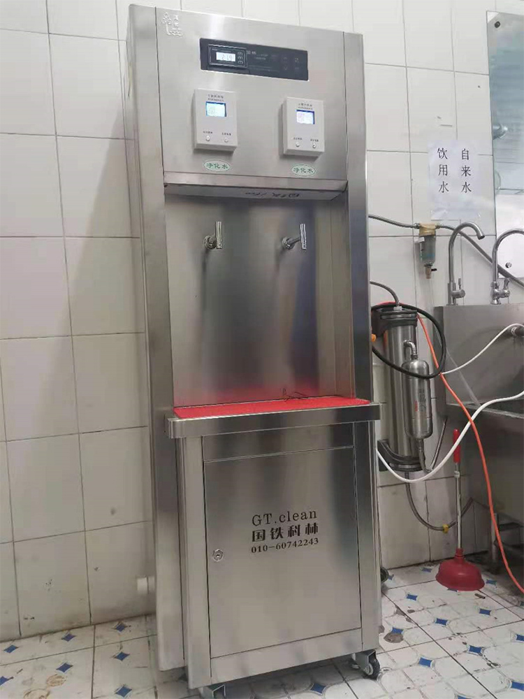 中國政法大學(xué)為師生解決飲水問題，毫不遲疑選擇了國林校園開水器